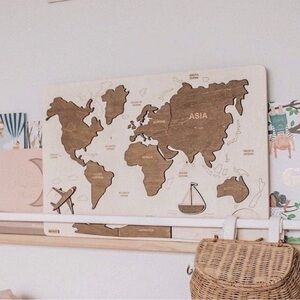 Wooden World Puzzle